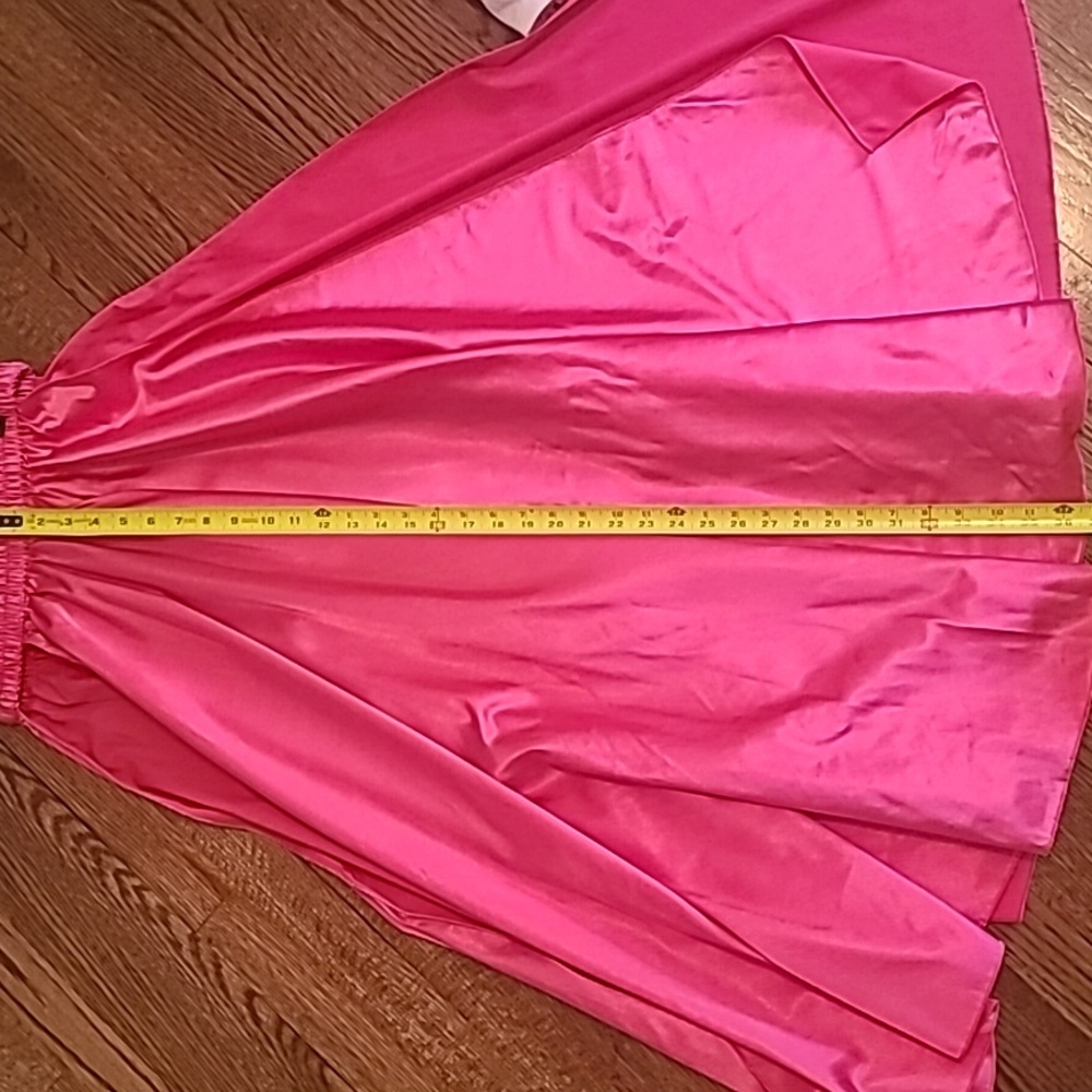 Elastic waist hot pink sateen style skirt - Picture 6 of 9